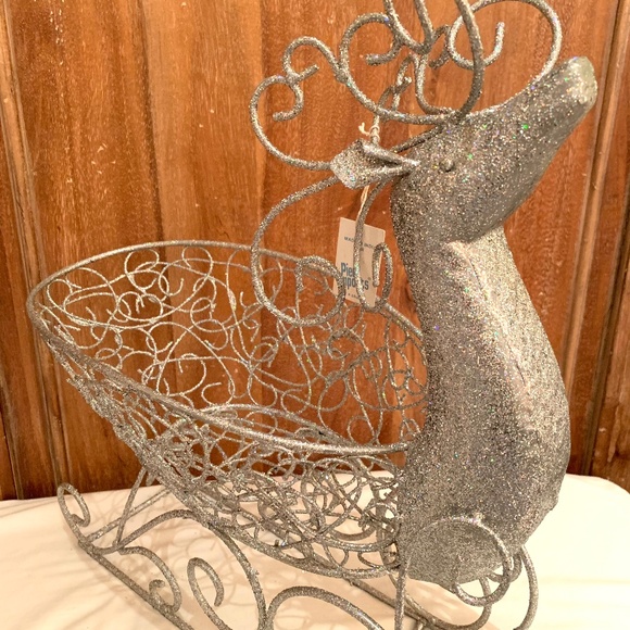 Pier 1 Silver Metal Glitter Reindeer Sleigh Basket Holiday Decor - Picture 6 of 8